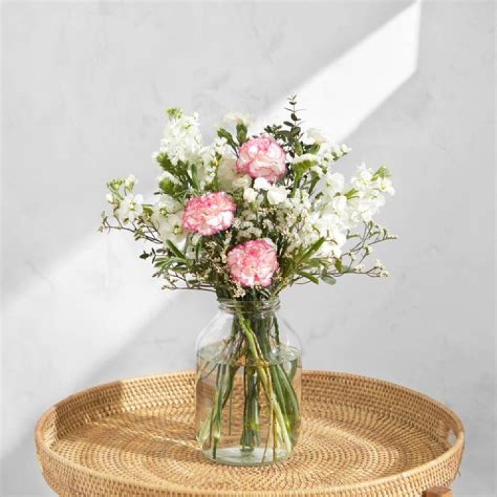 4 Wedding Flower Trends Set To Dominate in 2024