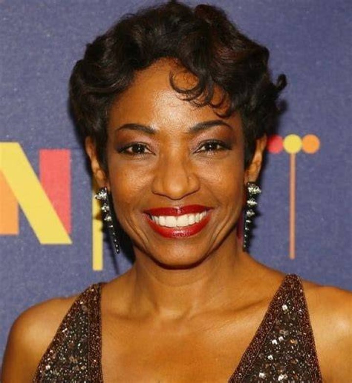 Adriane Lenox Age, Net Worth, Husband, Family, Height and Biography TheWikiFeed