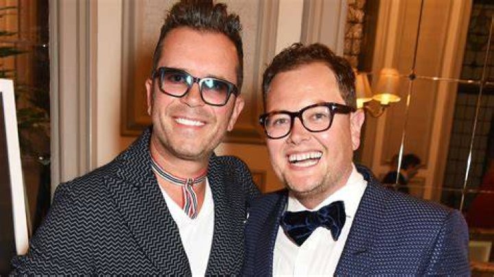 Alan Carr gives up alcohol to support his husband