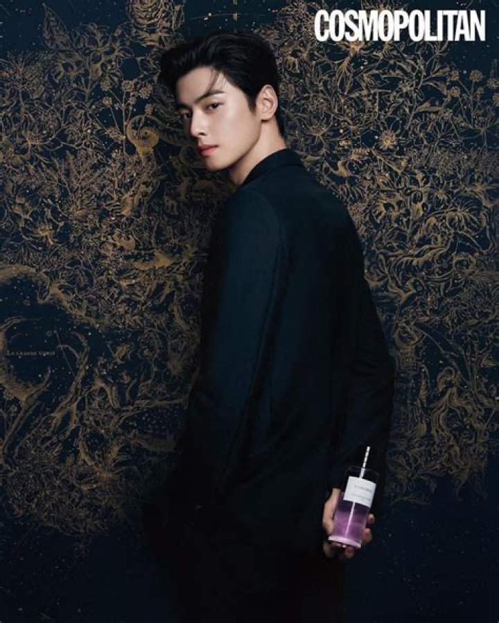 ASTRO Eunwoo's Recent WeightLoss Has Somehow Made Him Even More Handsome Koreaboo