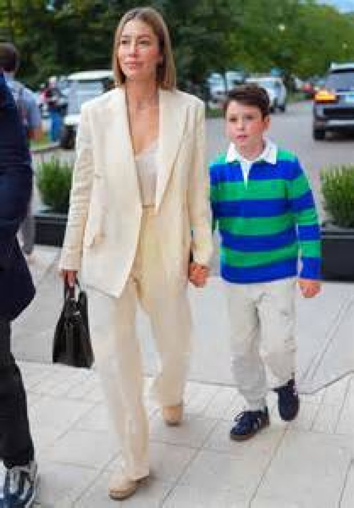 jessica biel son silas