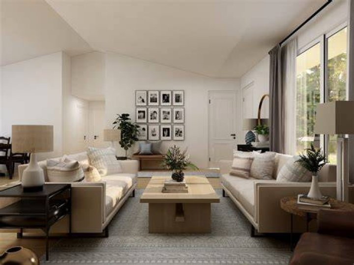 lisa kudrow living room sofa