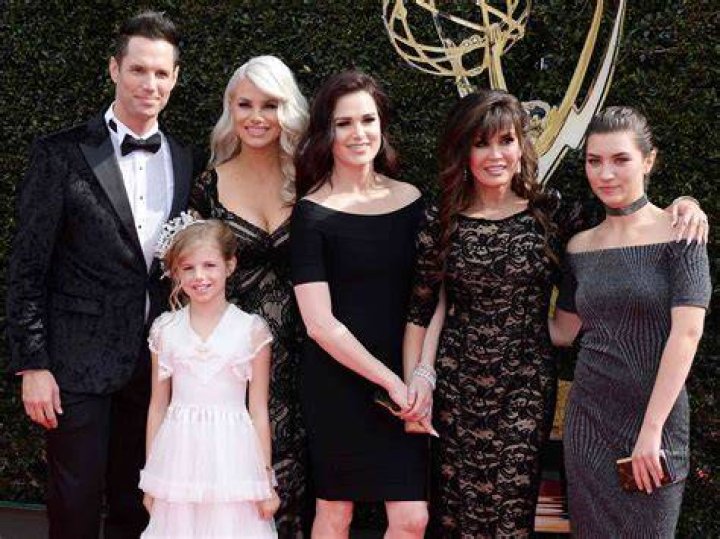 Marie Osmond pictured with family. | Photo: Instagram/marieosmond