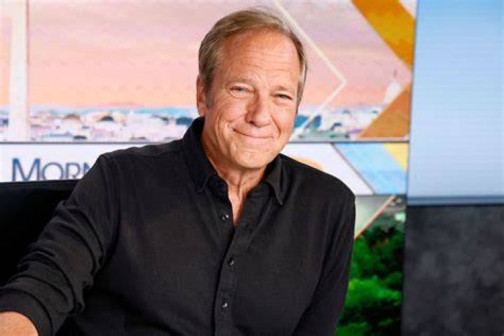 Mike Rowe visits People Now in New York, United States on January 09, 2020 | Source: Getty Images