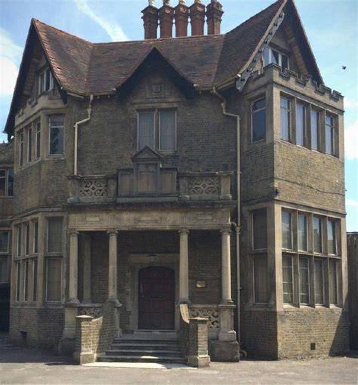 The real life Nonnatus House in Poplar